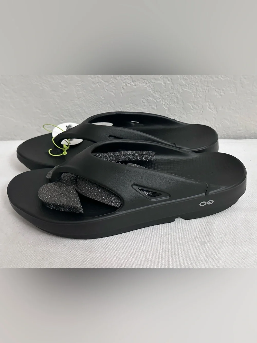 OOFOS OOriginal Recovery Sandal - Size Womens 12/Mens 10 in Black